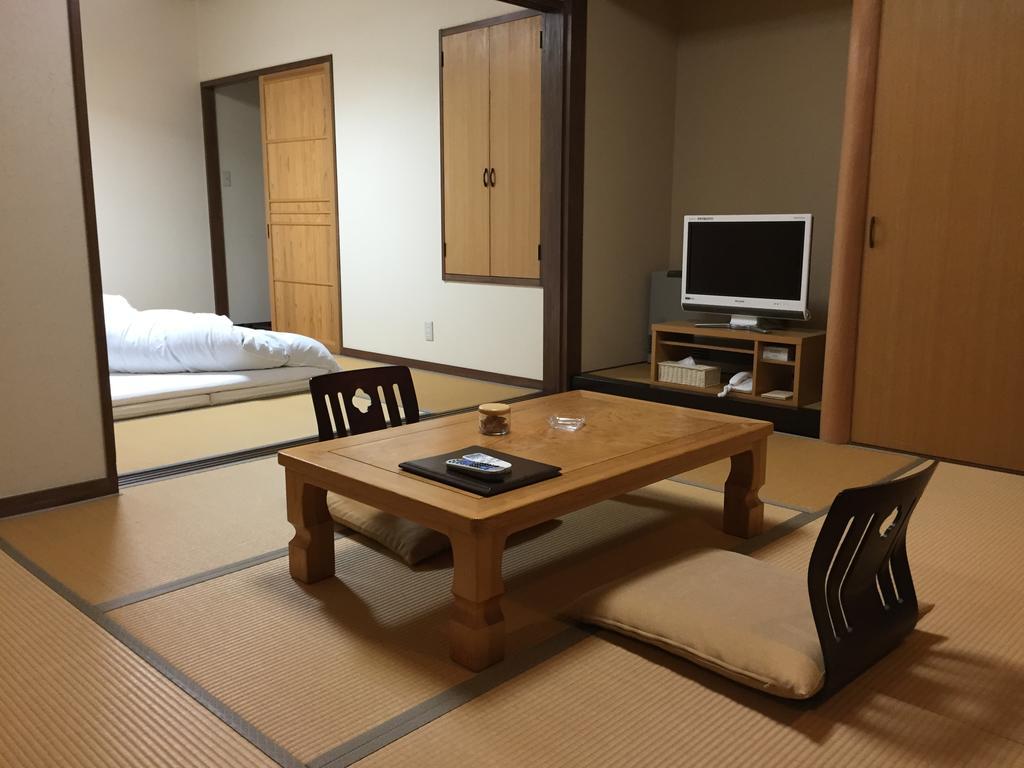 Yufuin Tsubaki Hotel Cameră foto